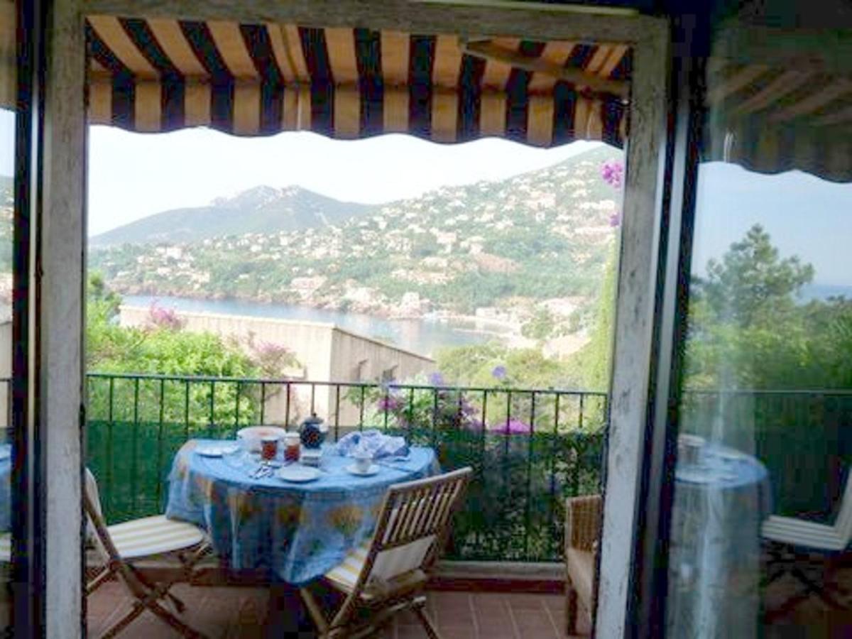 Studio A Theoule Sur Mer A 400 M De La Plage Avec Vue Sur La Mer Terrasse Amenagee Et Wifi Διαμέρισμα Εξωτερικό φωτογραφία
